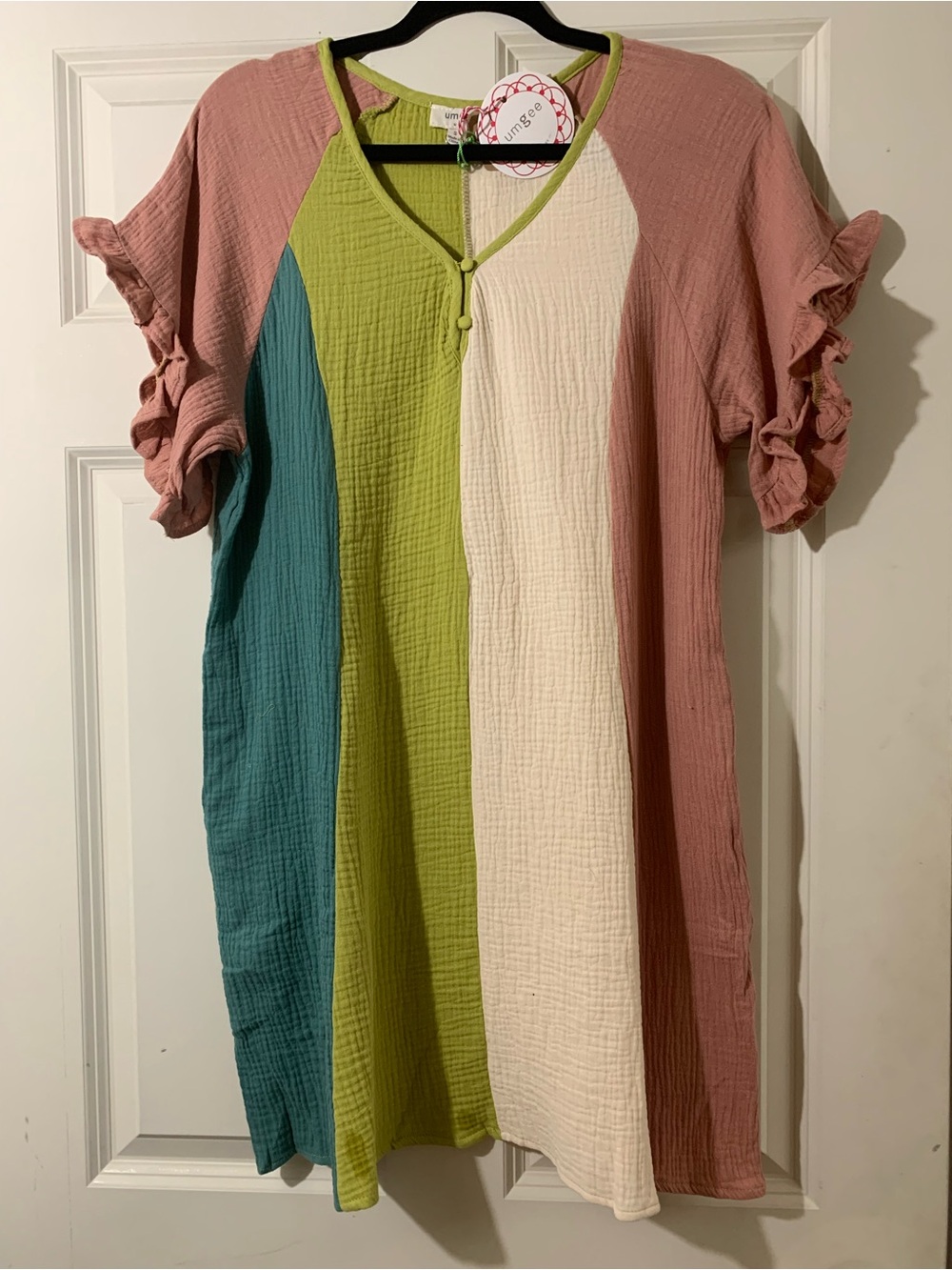 Umgee Lime and Cream Colorblock Tunic